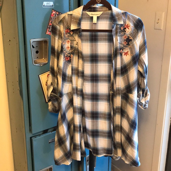 Plaid Embroidered Button Up Shirt/Dress/Jacket 🍀 - Picture 2 of 8